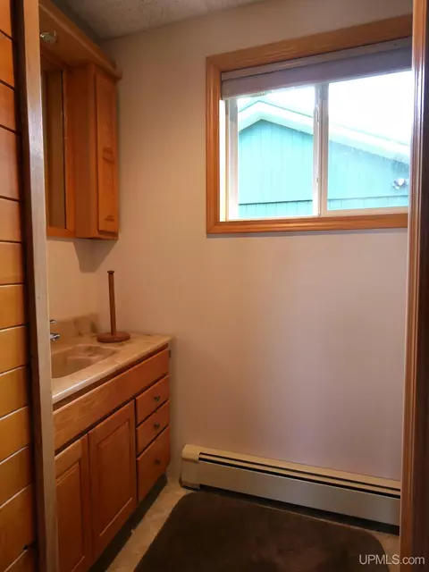 Bath - 1120 Dextrom, Calumet, MI 49913 photo 1 of 7