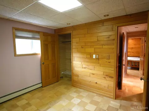 Bedroom - 1120 Dextrom, Calumet, MI 49913 photo 1 of 9
