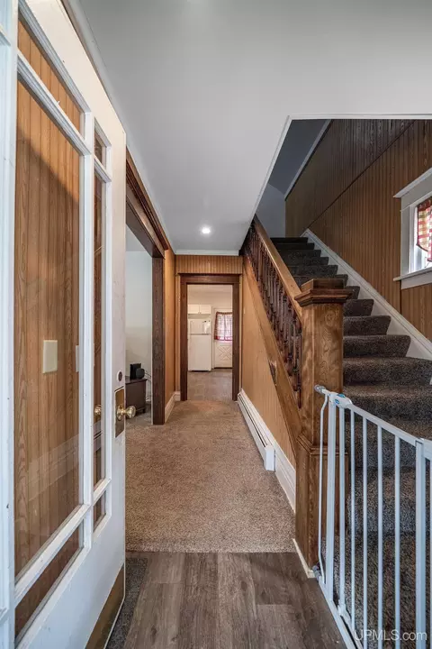 Entry Way - 1209 N 3rd, Ishpeming, MI 49849 photo 1 of 3