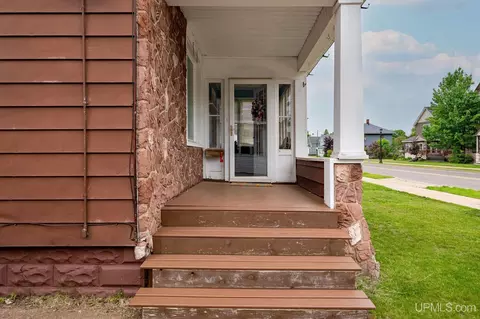Exterior - 1209 N 3rd, Ishpeming, MI 49849 photo 4 of 7