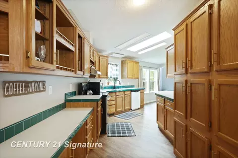 Kitchen - 319 S Madison, Perry, MI 48872 photo 1 of 4