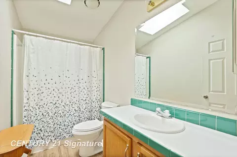Bath - 319 S Madison, Perry, MI 48872 photo 2 of 3
