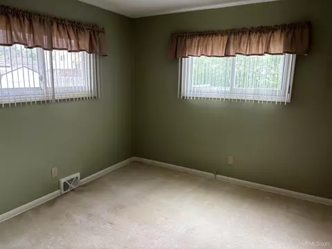 100 S Daisy, Ishpeming, MI 49849 photo 4