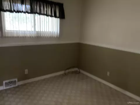 100 S Daisy, Ishpeming, MI 49849 photo 5