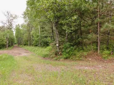 60 A Wards, Iron River, MI 49935
