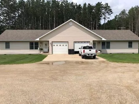 10203 S Lake Sta, Lake, MI 48632