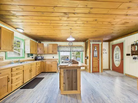 10031 N Ross Lk, Shingleton, MI 49884 photo 8