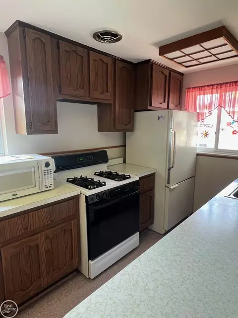 Kitchen - 34073 Mcbride, Romulus, MI 48174 photo 2 of 2