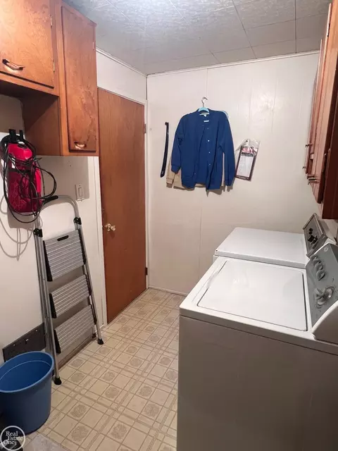 Other - 34073 Mcbride, Romulus, MI 48174 photo 2 of 4