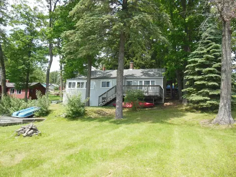 3266 Van Deusen, Harrison, MI 48625