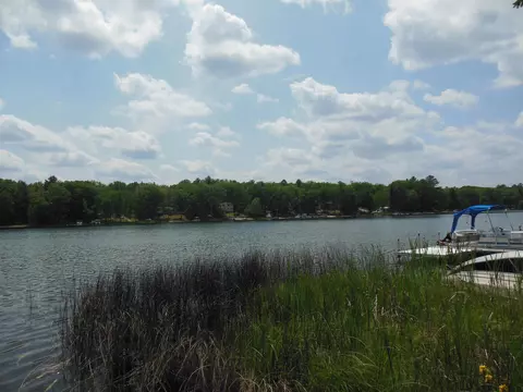 3266 Van Deusen, Harrison, MI 48625 photo 8