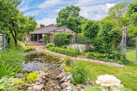770 Lincoln, Grosse Pointe, MI 48230 photo 46