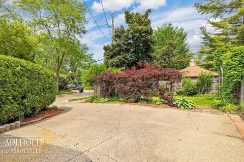 770 Lincoln, Grosse Pointe, MI 48230 photo 52