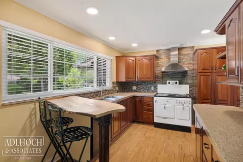 770 Lincoln, Grosse Pointe, MI 48230 photo 5