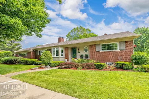 770 Lincoln, Grosse Pointe, MI 48230 photo 3