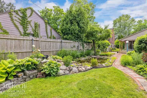 770 Lincoln, Grosse Pointe, MI 48230 photo 48