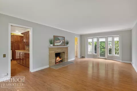 770 Lincoln, Grosse Pointe, MI 48230 photo 9