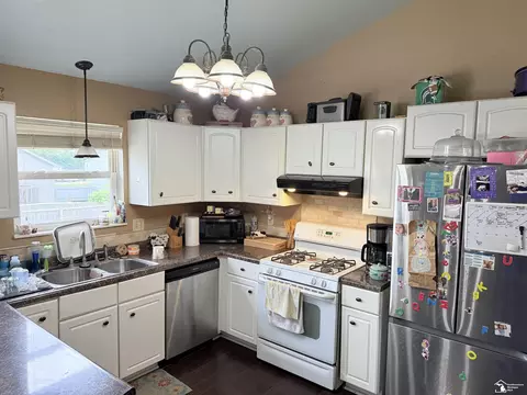 Kitchen - 3260 Sixth, Monroe, MI 48162 photo 2 of 2