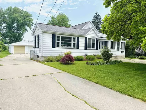 1105 Borton, Essexville, MI 48732
