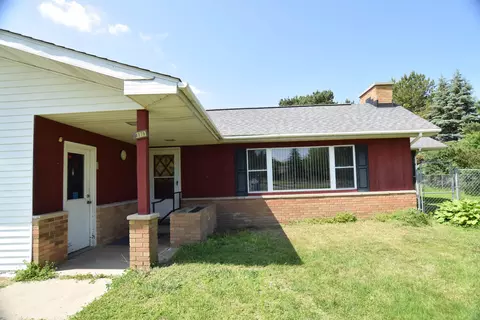 4879 E Riv, Freeland, MI 48623 photo 2