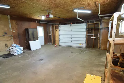 4879 E Riv, Freeland, MI 48623 photo 28