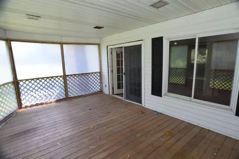 4879 E Riv, Freeland, MI 48623 photo 20