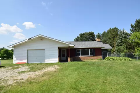 4879 E Riv, Freeland, MI 48623