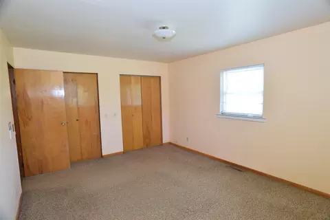 4879 E Riv, Freeland, MI 48623 photo 10