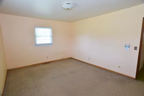 4879 E Riv, Freeland, MI 48623 photo 9