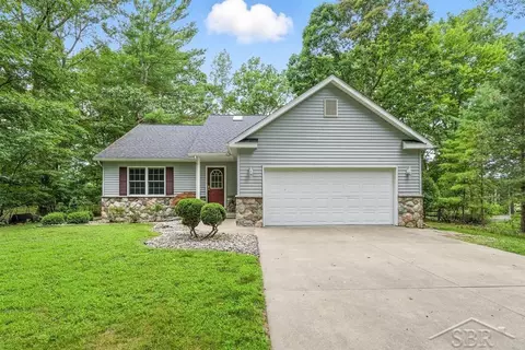 878 S Crooked Tree, Midland, MI 48640