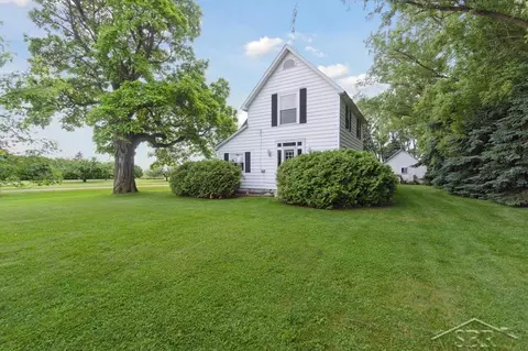 21665 Frost, Merrill, MI 48637