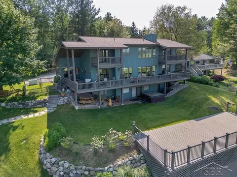 4394 N Francis Shrs, Sanford, MI 48657
