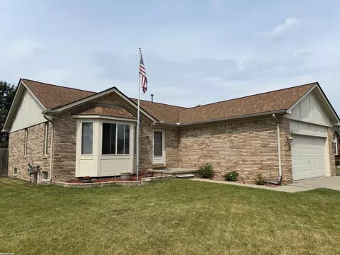 51767 Huntley, New Baltimore, MI 48047