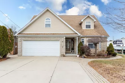 7520 Colony, Algonac, MI 48001
