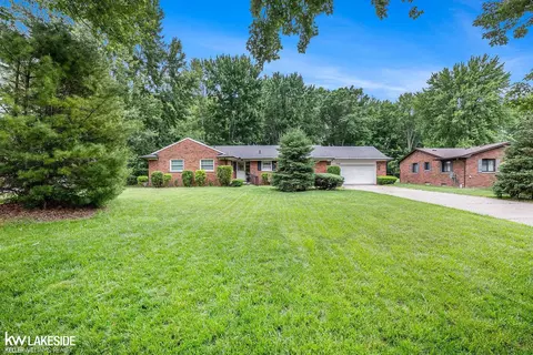 3480 Devonshire, Sterling Heights, MI 48310