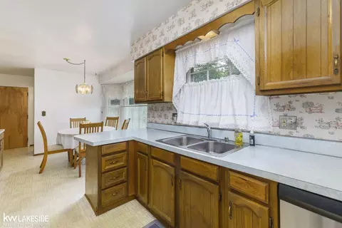 3480 Devonshire, Sterling Heights, MI 48310 photo 9