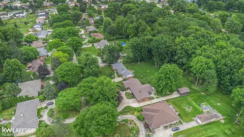 3480 Devonshire, Sterling Heights, MI 48310 photo 3