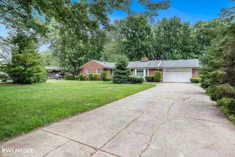 3480 Devonshire, Sterling Heights, MI 48310 photo 4