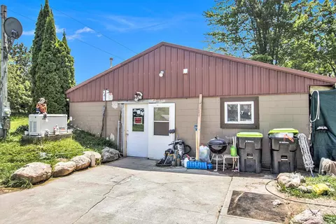 2450 S Harrison, Harrison, MI 48625