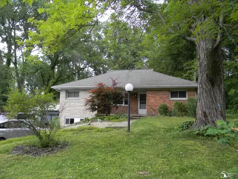 6864 Hazeldell, Temperance, MI 48182
