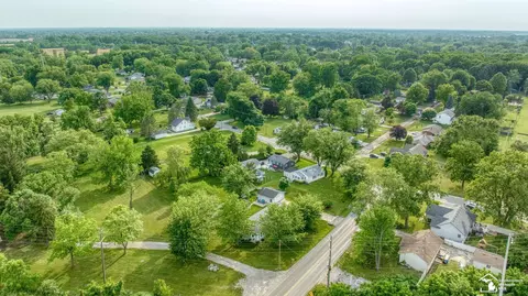 View/Area - 1256 Sandy Crk, Monroe, MI 48162 photo 7 of 9