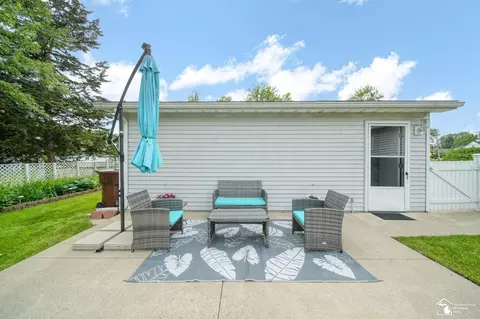 Exterior - 1256 Sandy Crk, Monroe, MI 48162 photo 8 of 13
