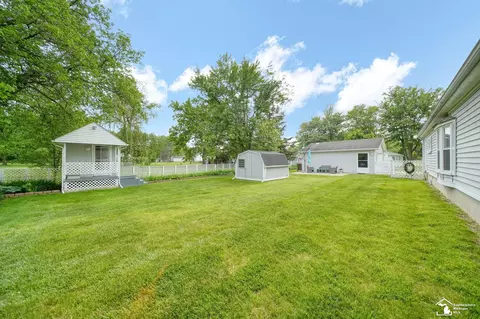 Exterior - 1256 Sandy Crk, Monroe, MI 48162 photo 12 of 13