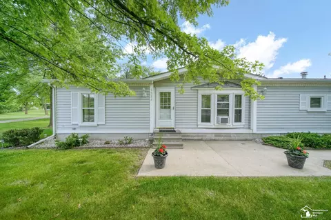 Exterior - 1256 Sandy Crk, Monroe, MI 48162 photo 1 of 13