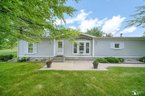 1256 Sandy Crk, Monroe, MI 48162