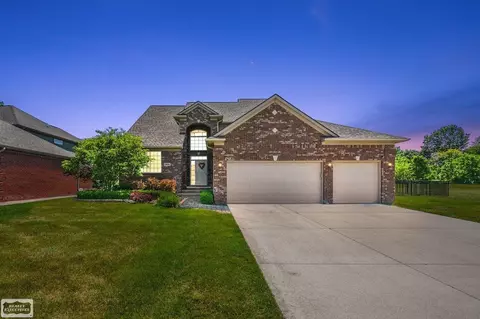 39636 Cannon, Harrison Township, MI 48045