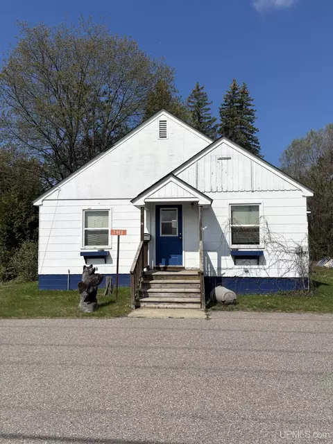 7913 M 123, Newberry, MI 49868