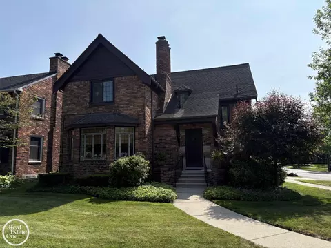 289 Mcmillan, Grosse Pointe Farms, MI 48236