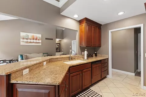 Kitchen - 3054 Windmill, Adrian, MI 49221 photo 7 of 8