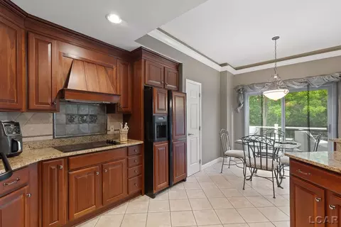 Kitchen - 3054 Windmill, Adrian, MI 49221 photo 2 of 8